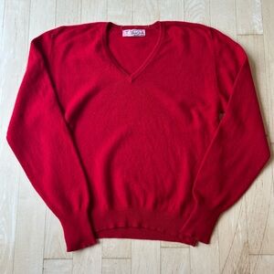 Vintage 1970s Braemar for Young-Quinlan Rothschild Wool Men’s V-Neck Sweater Med